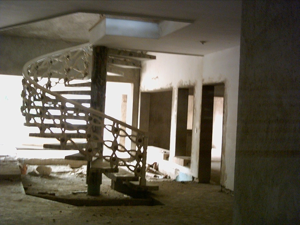 Escalera de caracol en obra